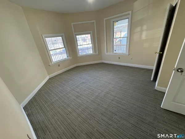 $2,300 | 107 Fremont Street, Unit 1A, Bridgeport, CT 06605