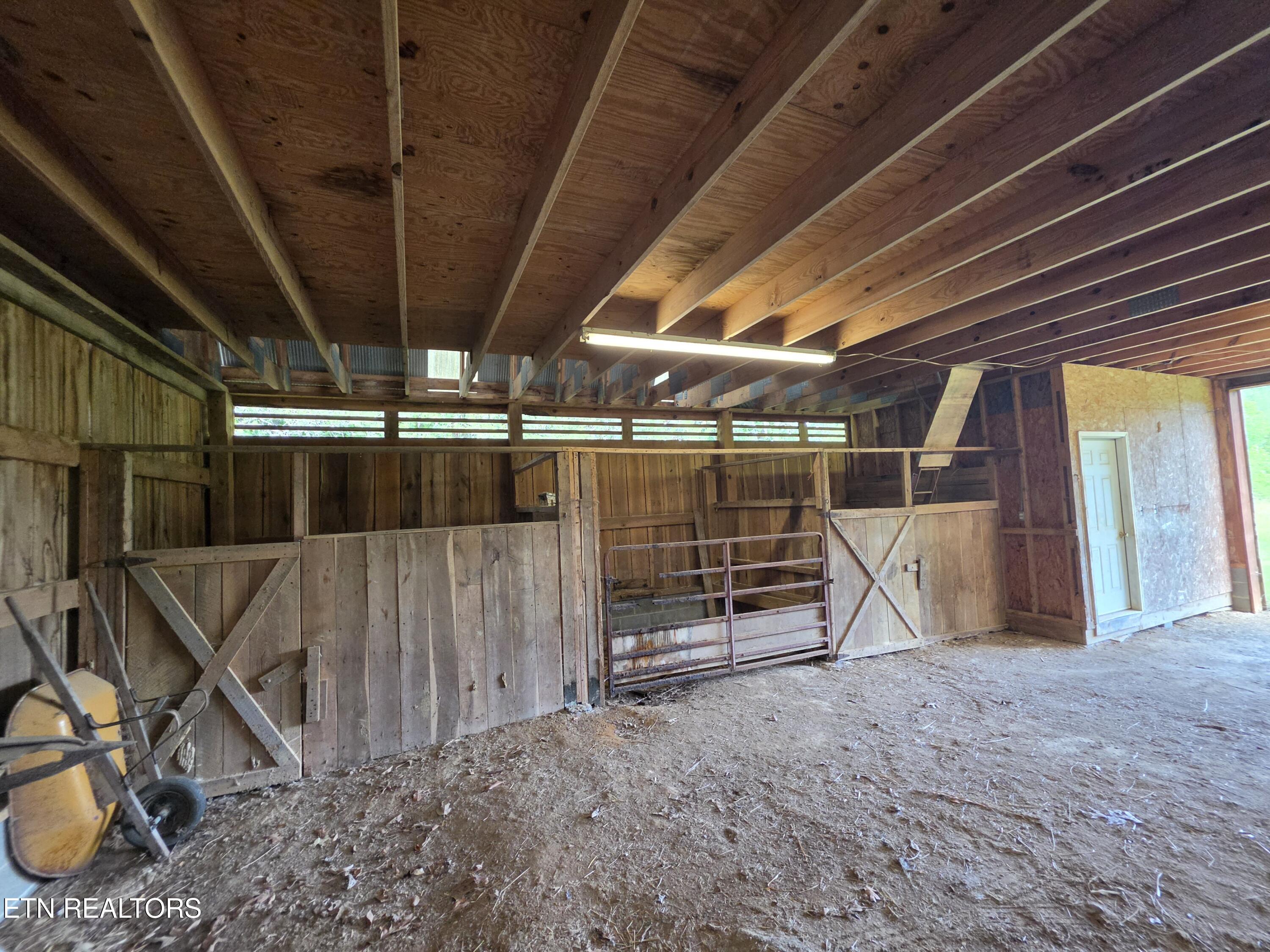 264 Carlos Road Sneedville, TN 37869 - Photo 22 of 58 20260611_162751