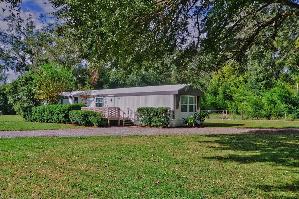 2307 Fritzke Road Dover, FL 33527 - Photo 7 of 37