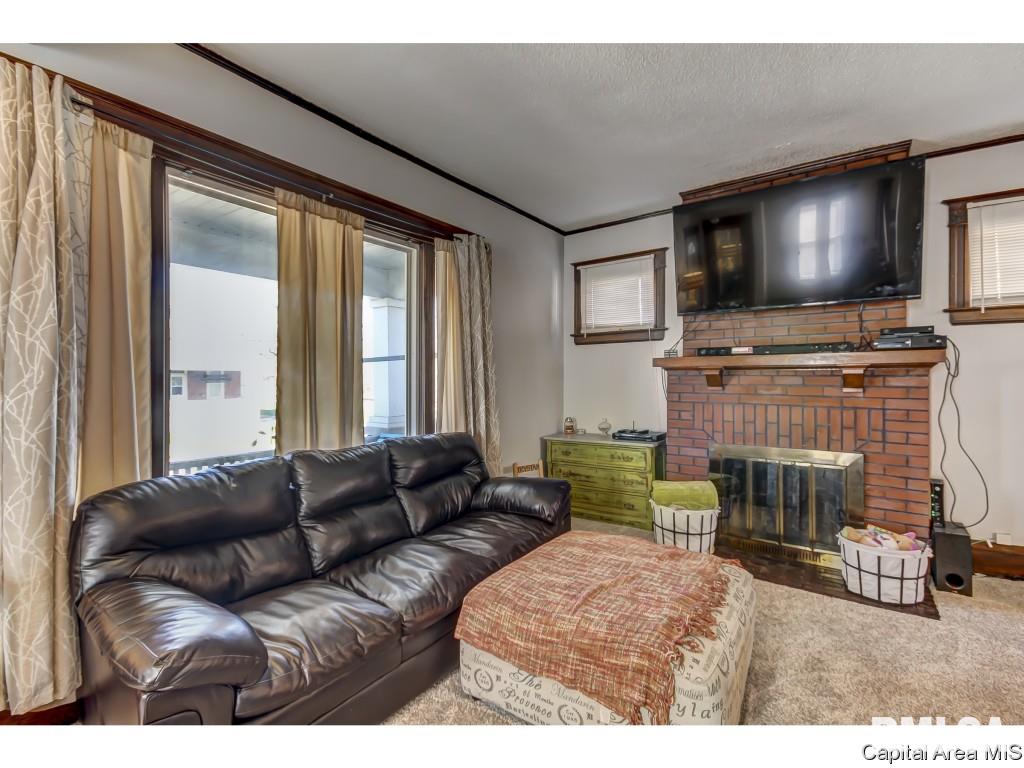 220 East Scarritt Street Springfield, IL 62704 - Photo 11 of 36 Gallery Image 11