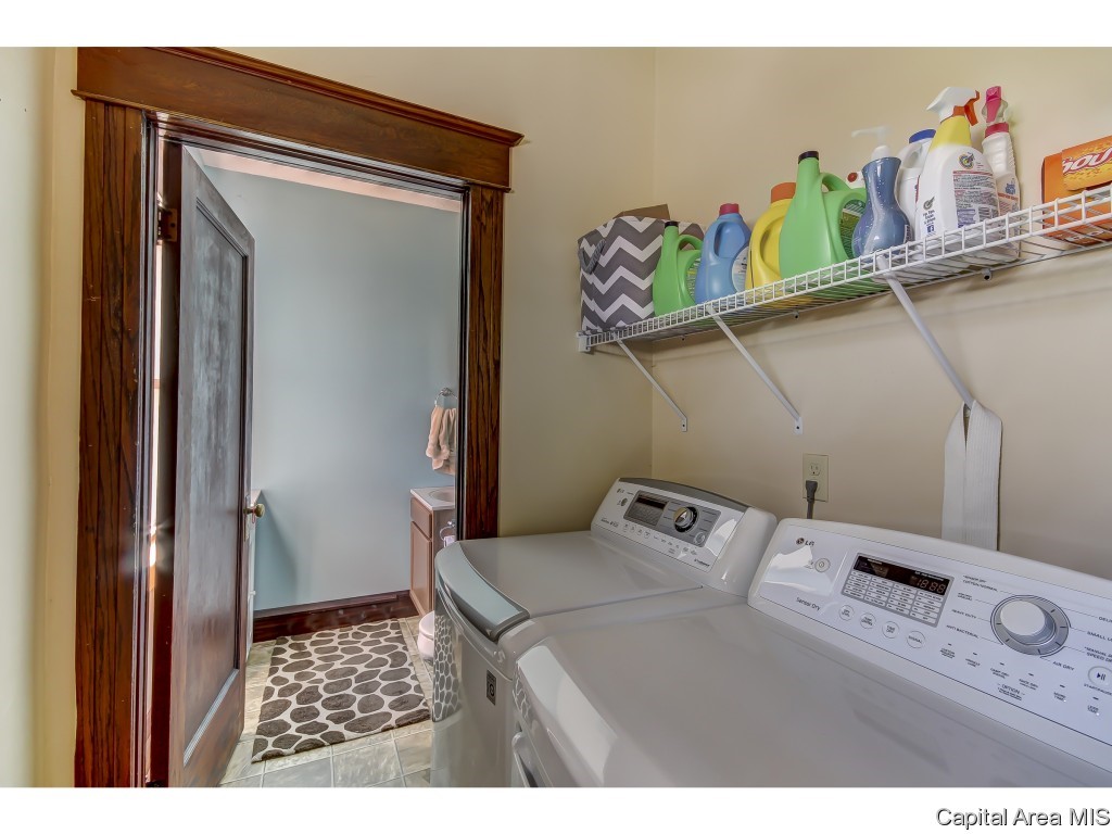 220 East Scarritt Street Springfield, IL 62704 - Photo 17 of 36 Gallery Image 17