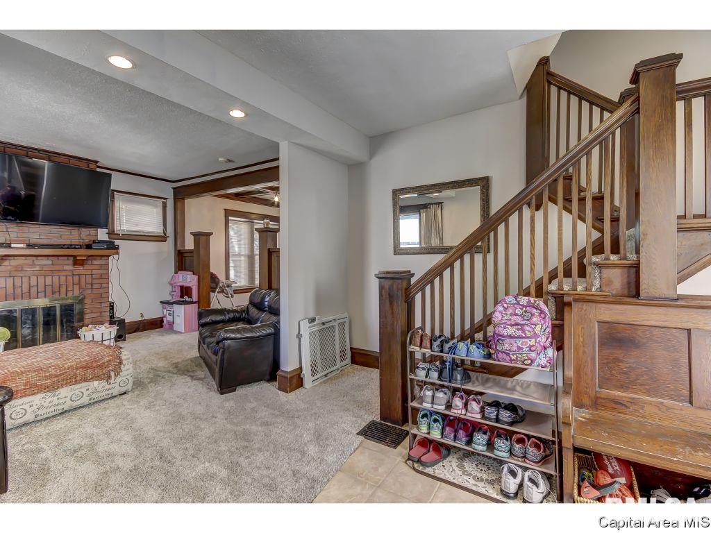 220 East Scarritt Street Springfield, IL 62704 - Photo 8 of 36 Gallery Image 8