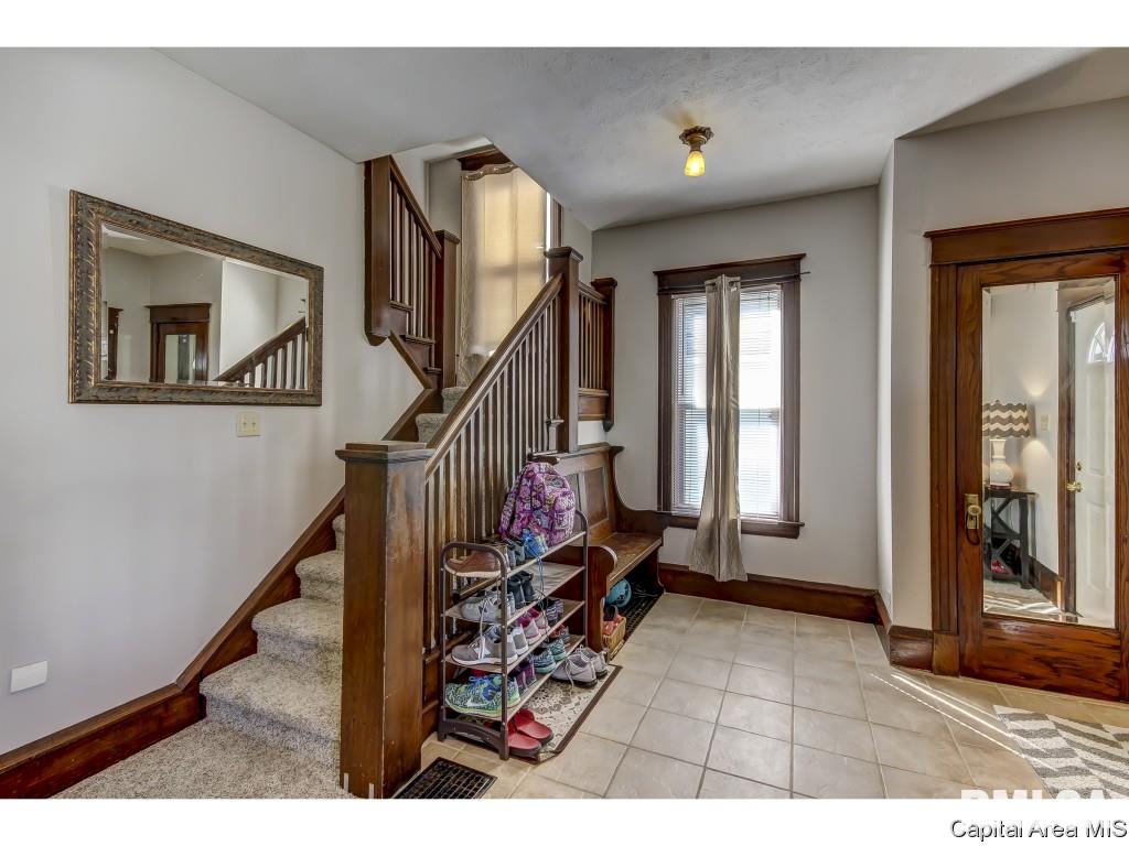 220 East Scarritt Street Springfield, IL 62704 - Photo 9 of 36 Gallery Image 9