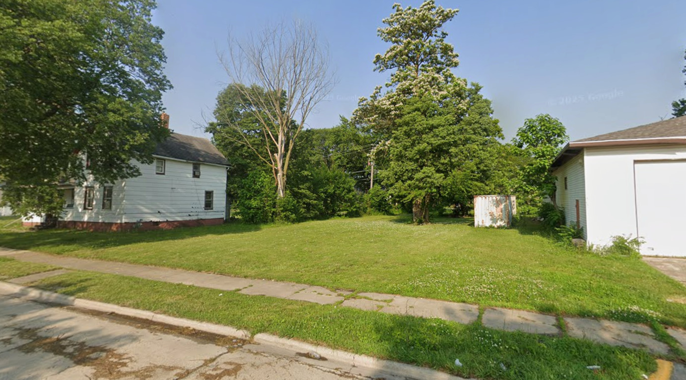 455 North Indiana Avenue Kankakee, IL 60901 - Photo 1 of 1