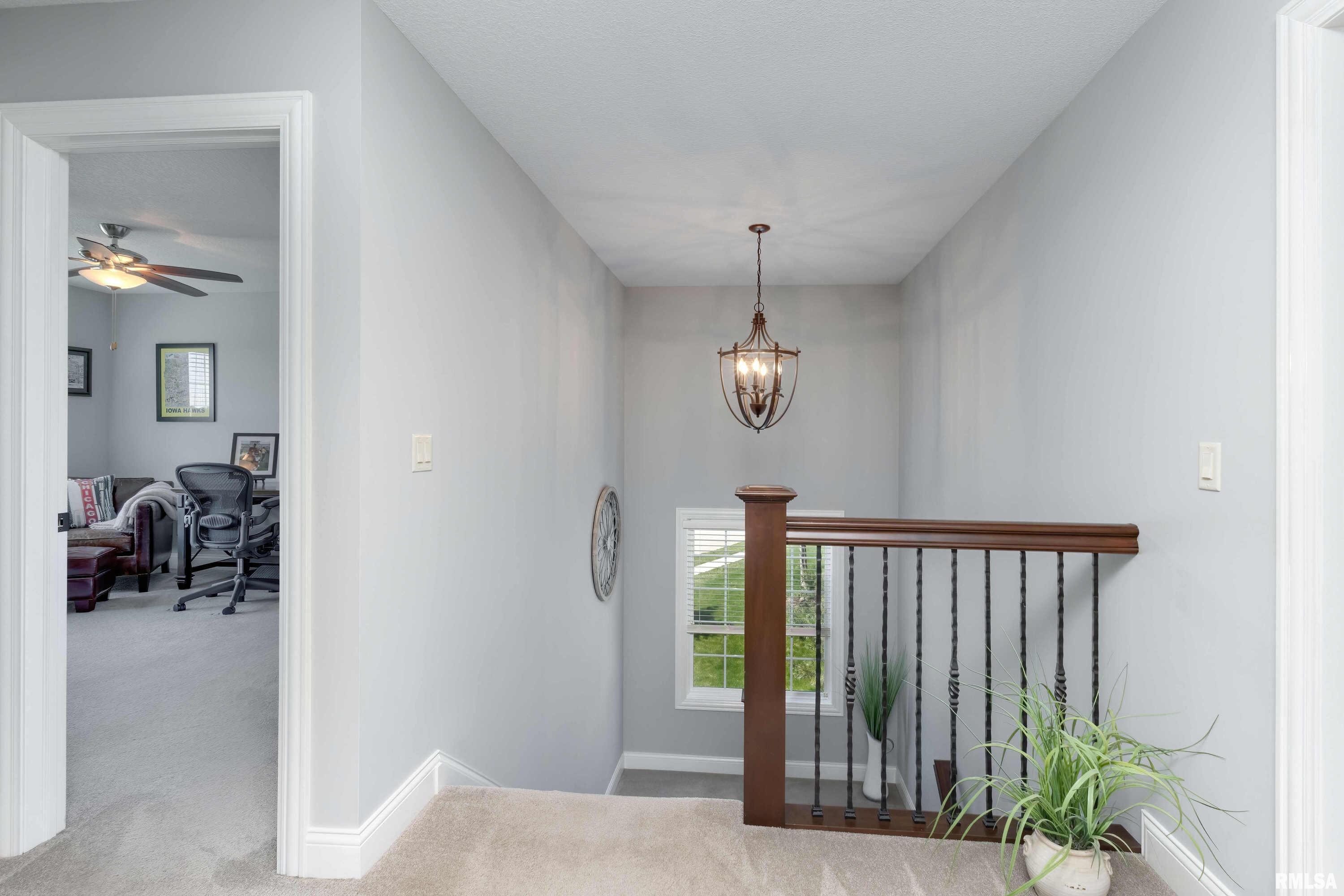 6347 Cardinal Road Bettendorf, IA 52722 - Photo 18 of 51 Gallery Image 18