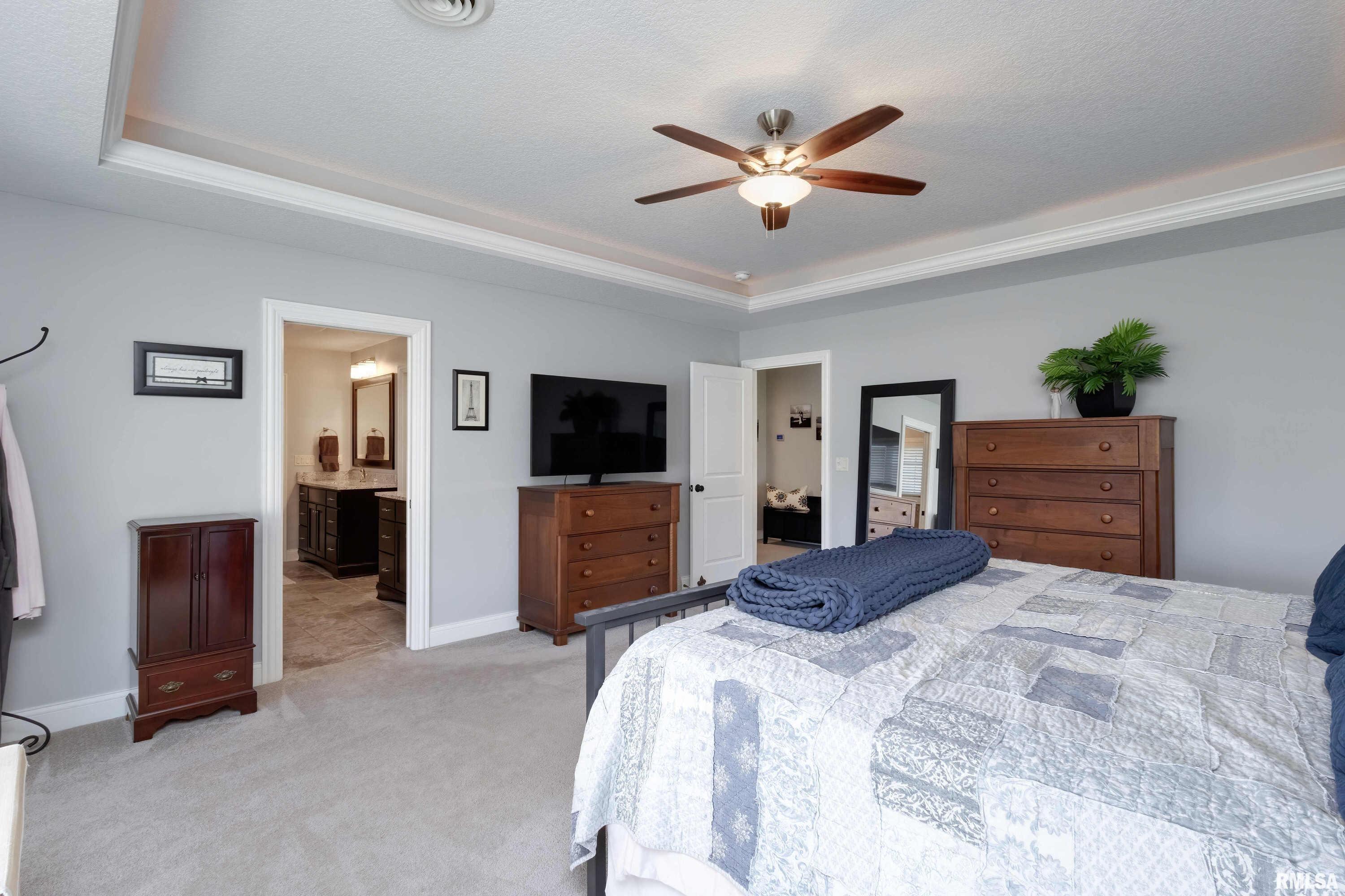 6347 Cardinal Road Bettendorf, IA 52722 - Photo 23 of 51 Gallery Image 23