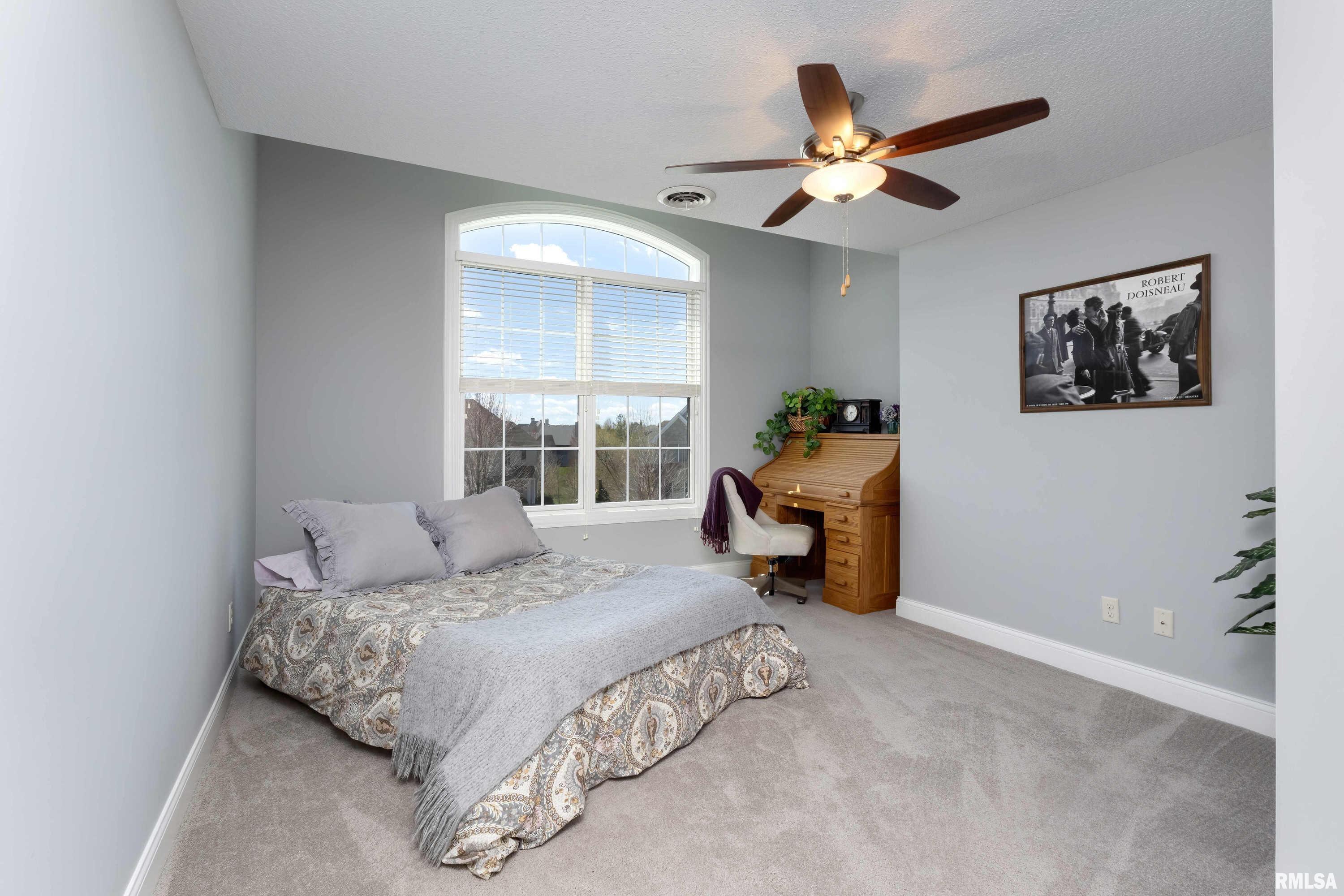 6347 Cardinal Road Bettendorf, IA 52722 - Photo 31 of 51 Gallery Image 31