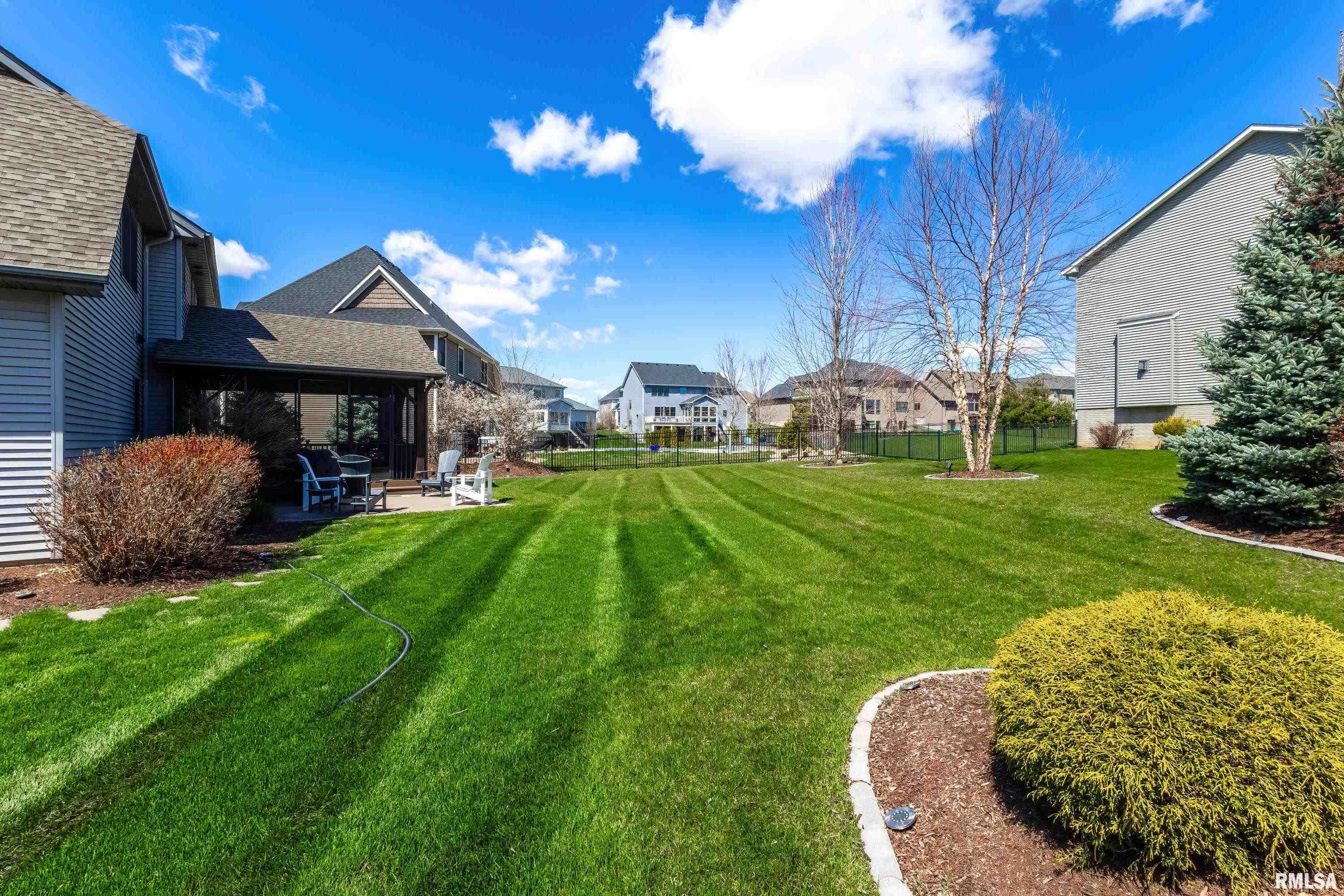 6347 Cardinal Road Bettendorf, IA 52722 - Photo 38 of 51 Gallery Image 38