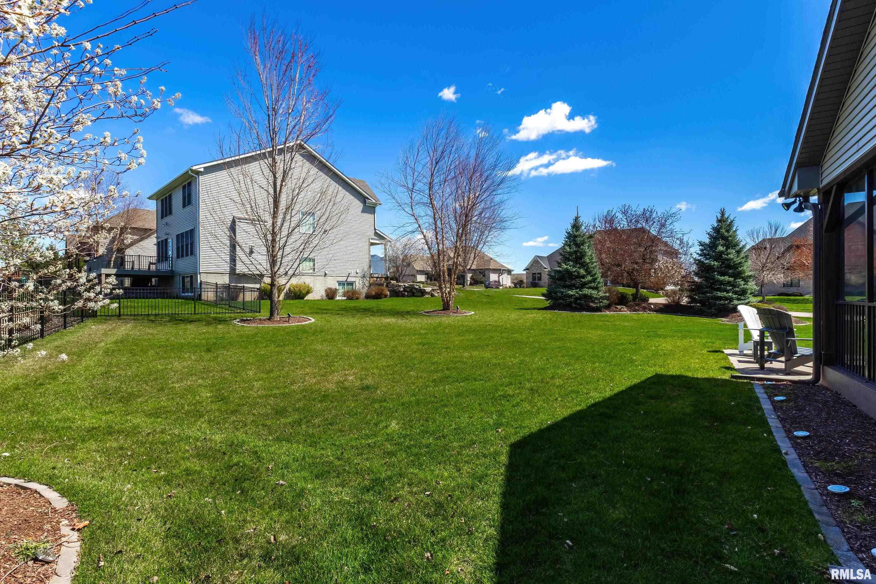 6347 Cardinal Road Bettendorf, IA 52722 - Photo 40 of 51 Gallery Image 40