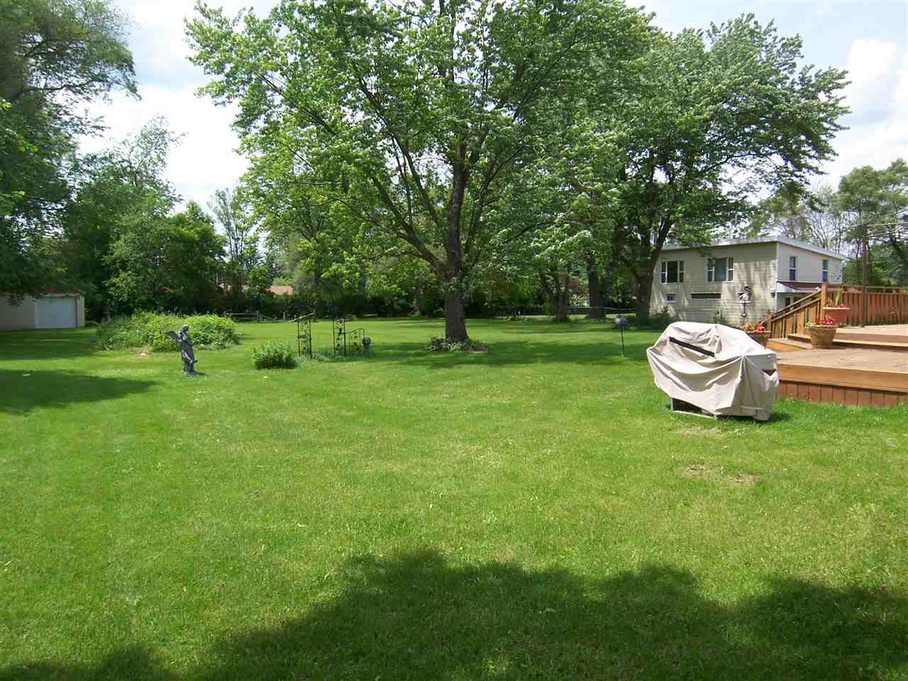 5171 Elms Road Flushing, MI 48433 - Photo 20 of 32 31383980-19.JPG