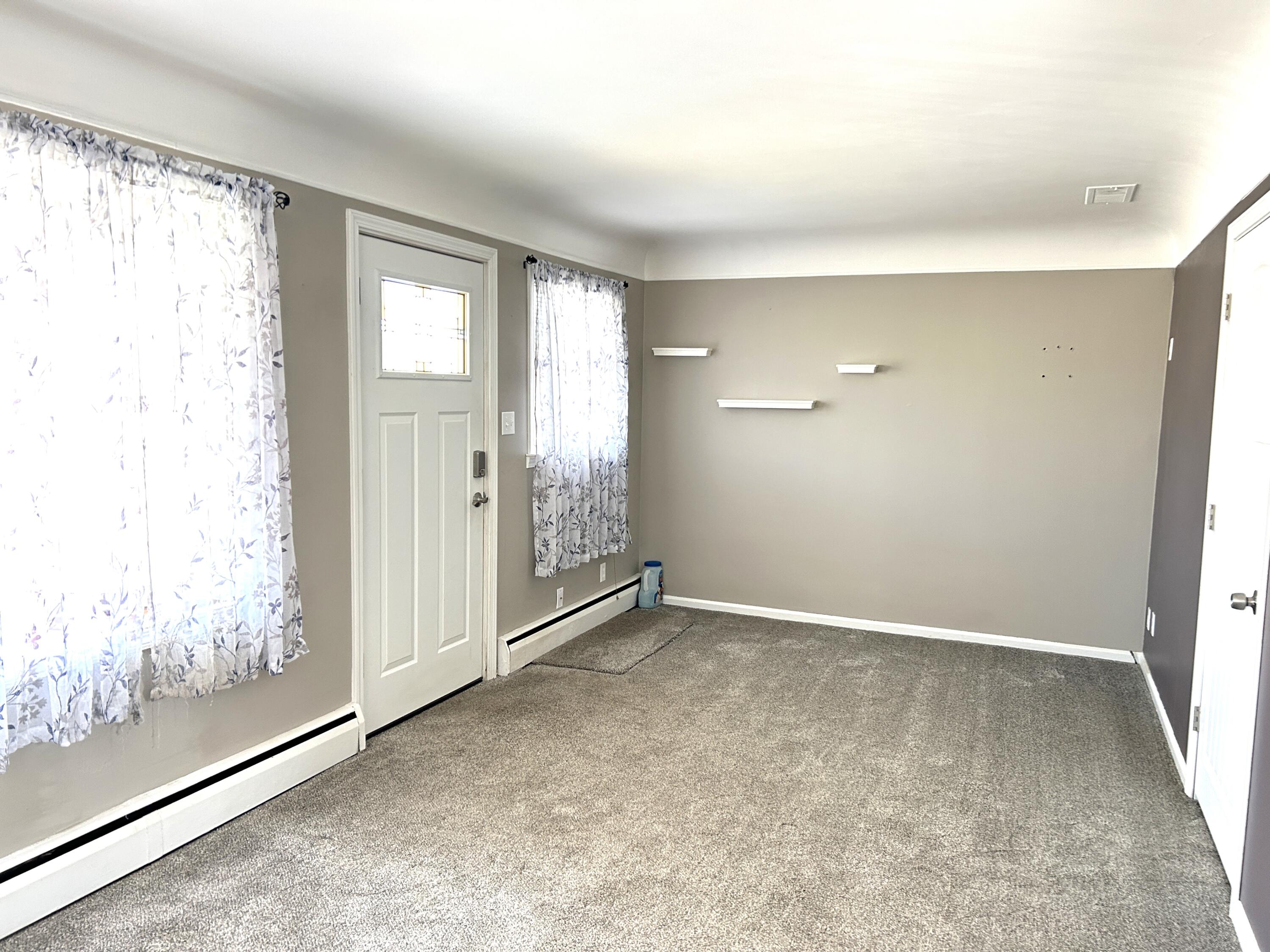 322 Parson Street Alpena, MI 49707 - Photo 5 of 26 Gallery Image 5