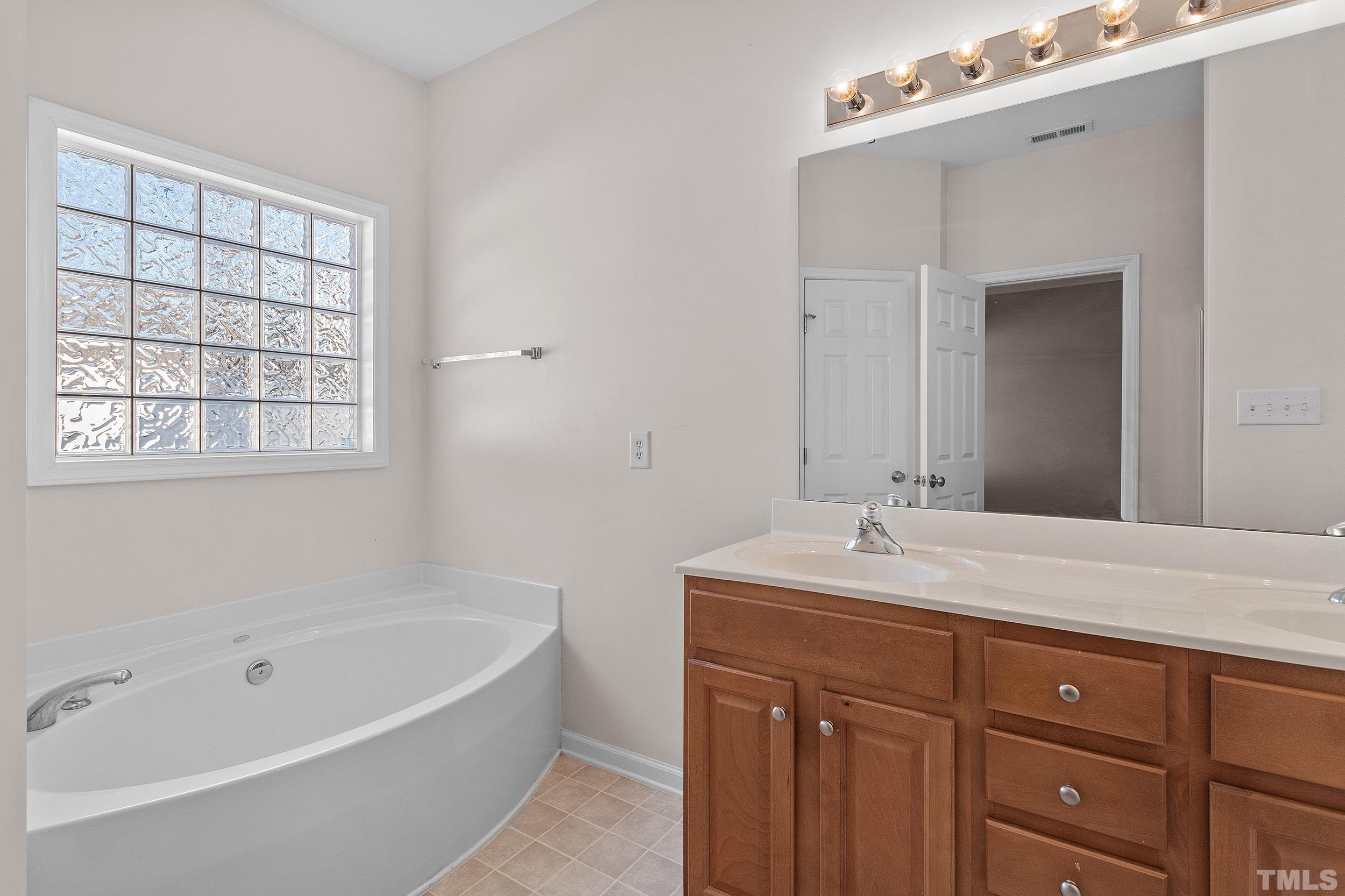 5935 Brambleberry Way Raleigh, NC 27616 - Photo 13 of 20 Gallery Image 13