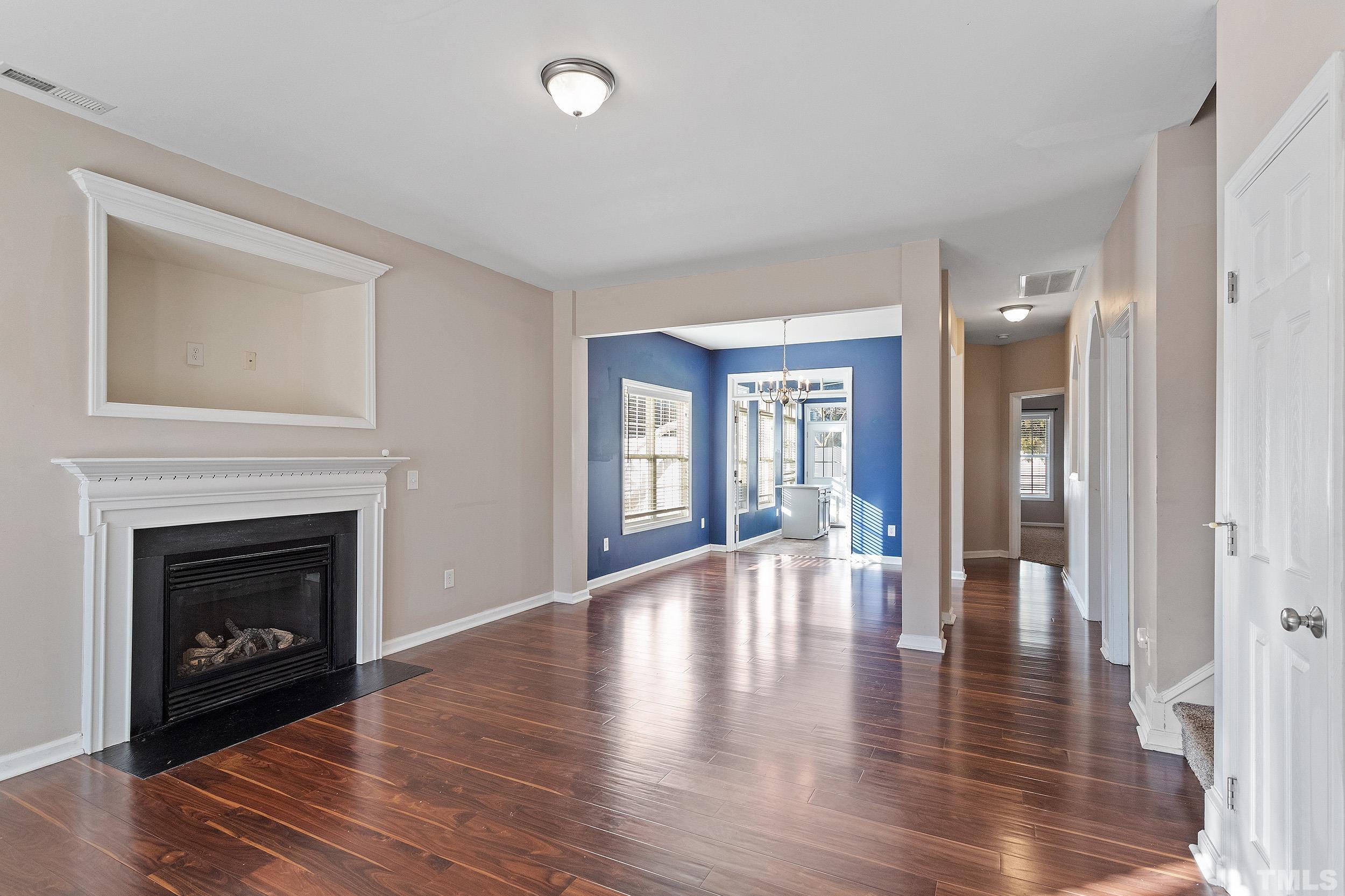5935 Brambleberry Way Raleigh, NC 27616 - Photo 4 of 20 Gallery Image 4
