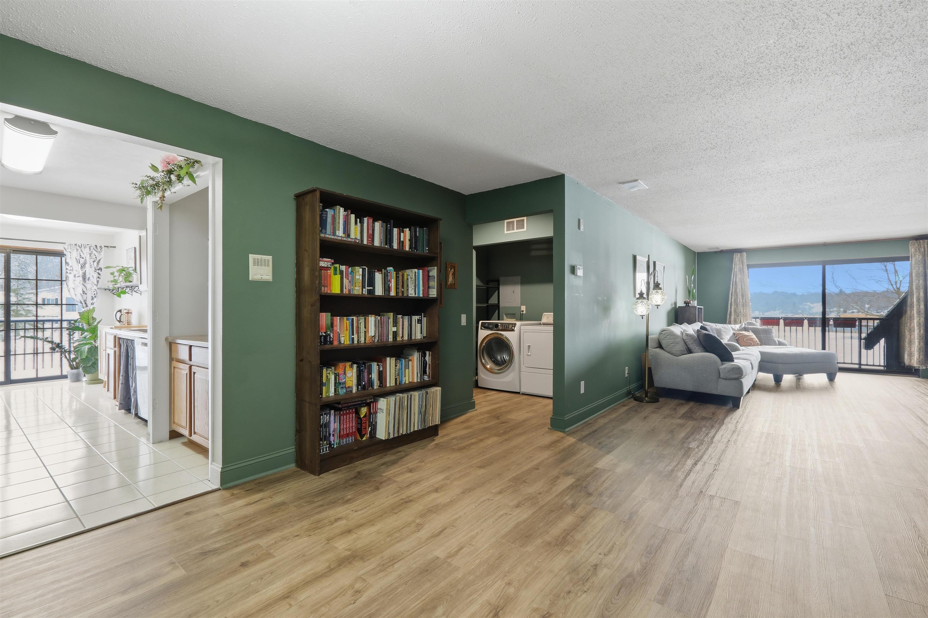 1446 Wheeler Road, Unit H Madison, WI 53704 - Photo 7 of 39