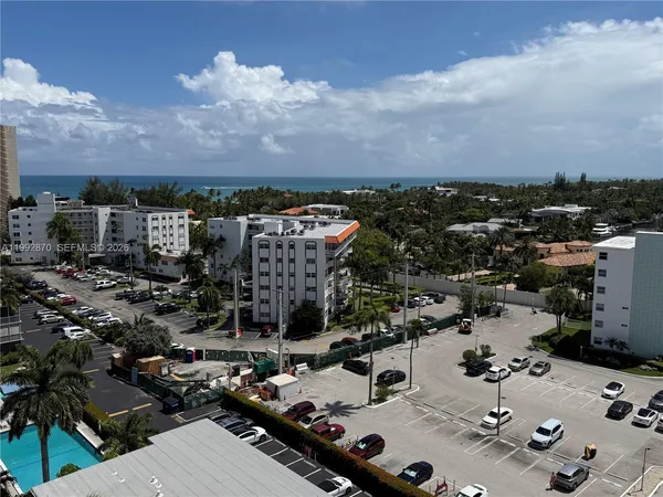 a picture of city view