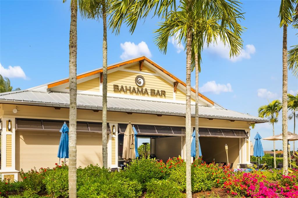 13725 Messina Loop, Unit 104 Bradenton, FL 34211 - Photo 47 of 77 front view of a building