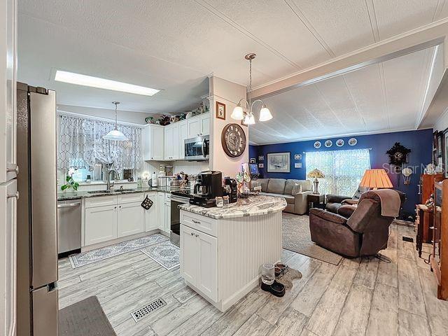 1359 Windsor Street Tavares, FL 32778 - Photo 6 of 54