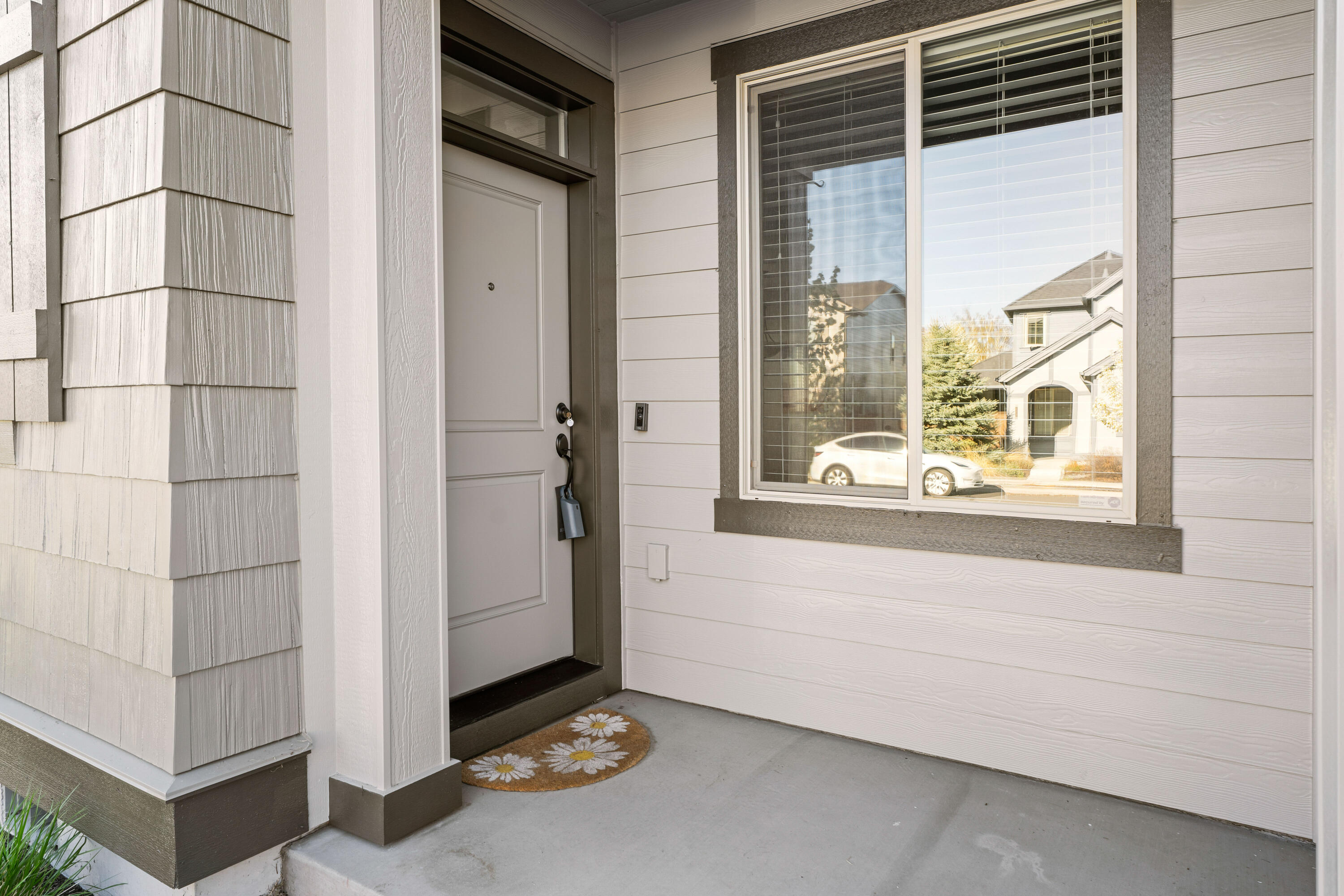 3455 Southwest 28th Street Redmond, OR 97756 - Photo 2 of 35 36-Exterior