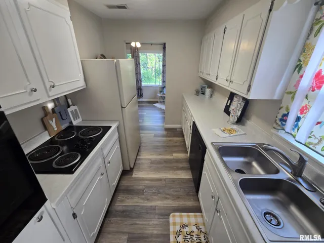 $116,900 | 2805 College Street, Mount Vernon, IL 62864