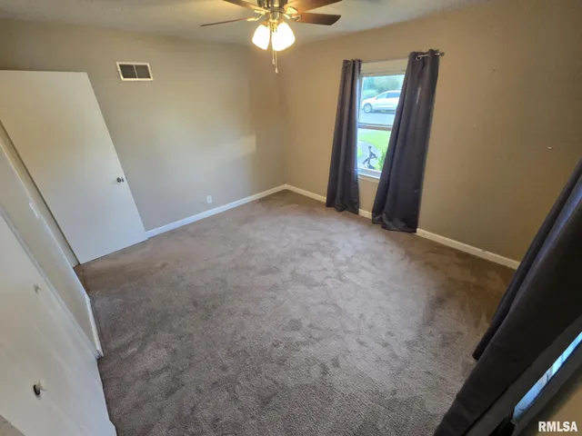 $116,900 | 2805 College Street, Mount Vernon, IL 62864