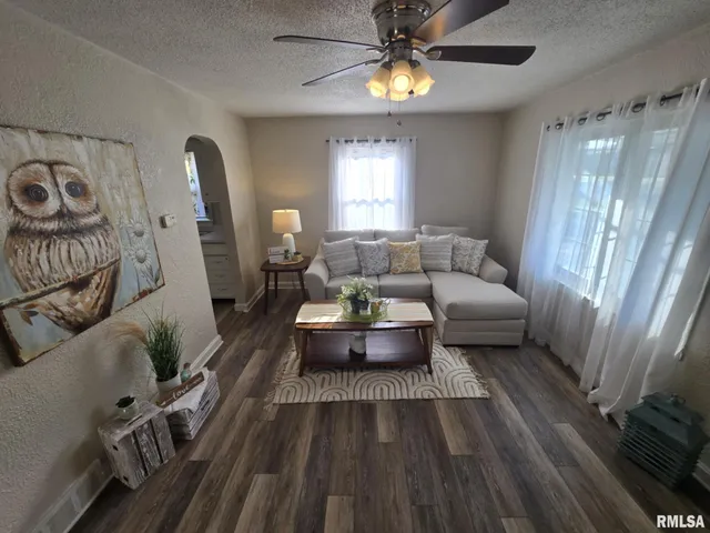 $116,900 | 2805 College Street, Mount Vernon, IL 62864