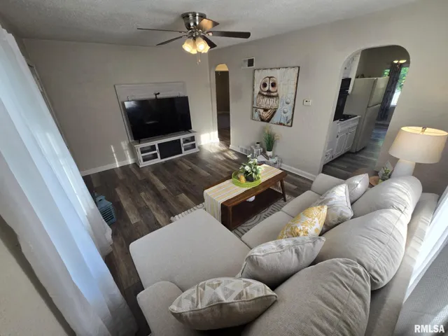 $116,900 | 2805 College Street, Mount Vernon, IL 62864