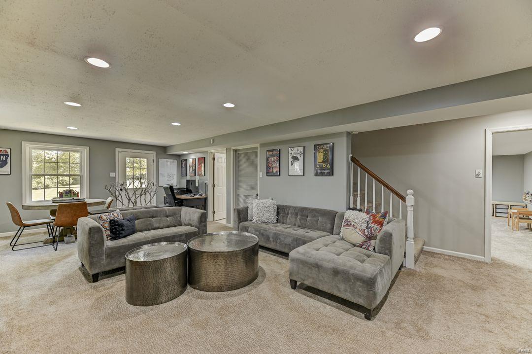 12609 Conway Road Creve Coeur, MO 63141 - Photo 19 of 25 Gallery Image 19