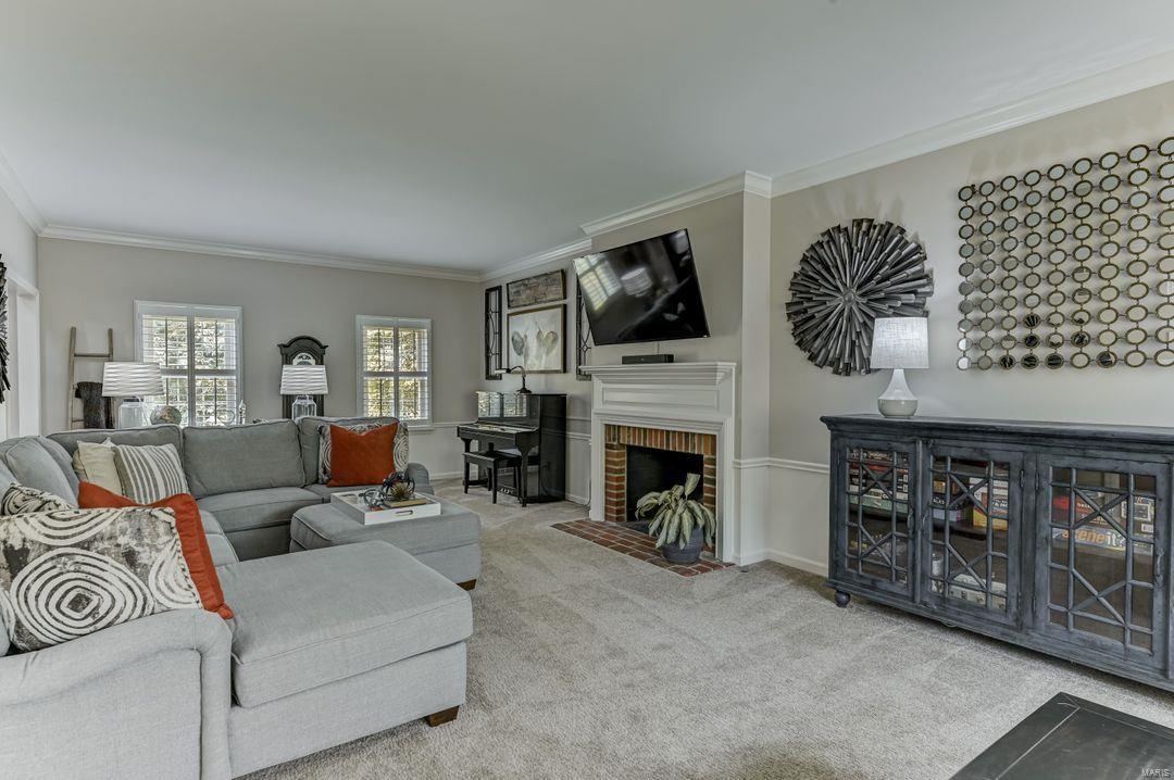 12609 Conway Road Creve Coeur, MO 63141 - Photo 3 of 25 Gallery Image 3