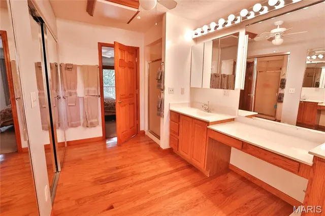 $500,000 | 76 Furness Lane, Hillsboro, IL 62049