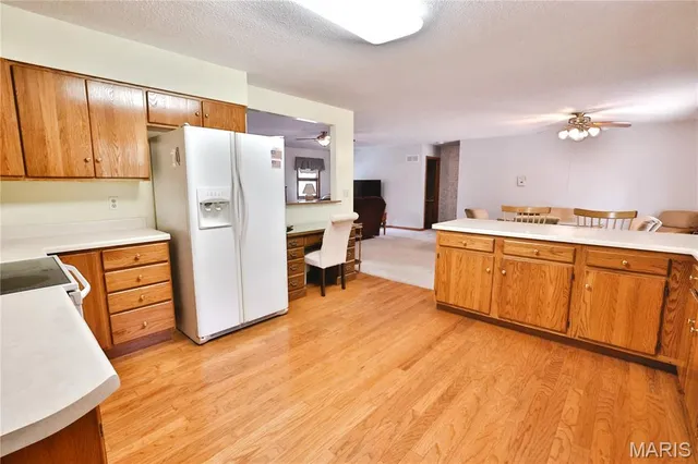 $500,000 | 76 Furness Lane, Hillsboro, IL 62049