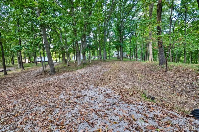 $500,000 | 76 Furness Lane, Hillsboro, IL 62049