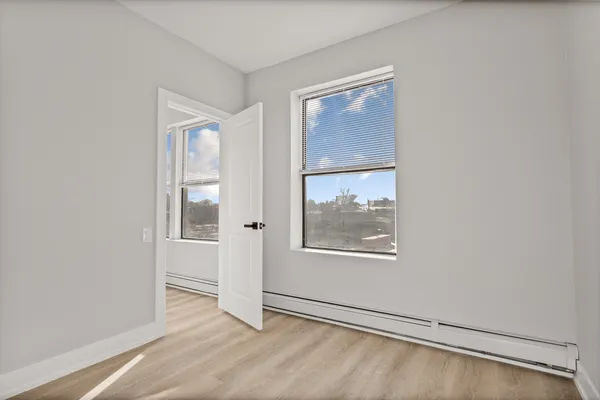 $1,550 | 1625 West Howard Street, Unit 306, Chicago, IL 60626