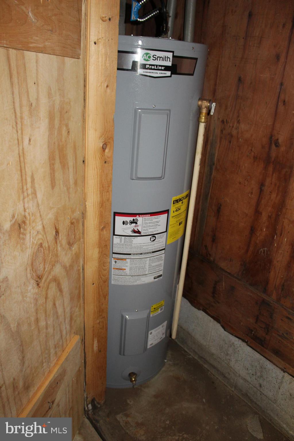 6604 Old Shawnee Road Milford, DE 19963 - Photo 22 of 29 New Water Heater