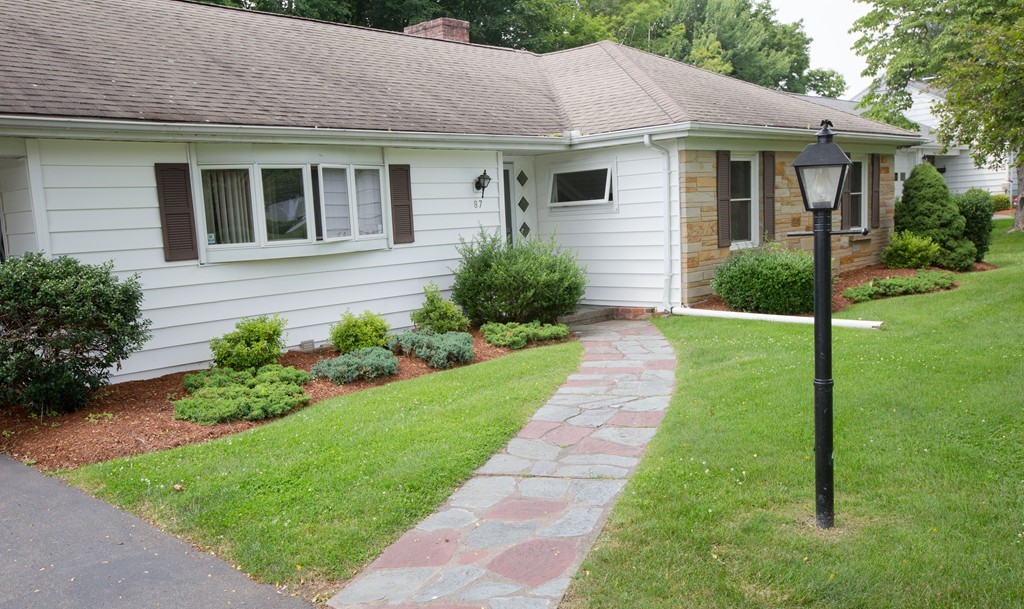 87 Tatham Hill Road West Springfield, MA 01089 - Photo 3 of 24 Gallery Image 3