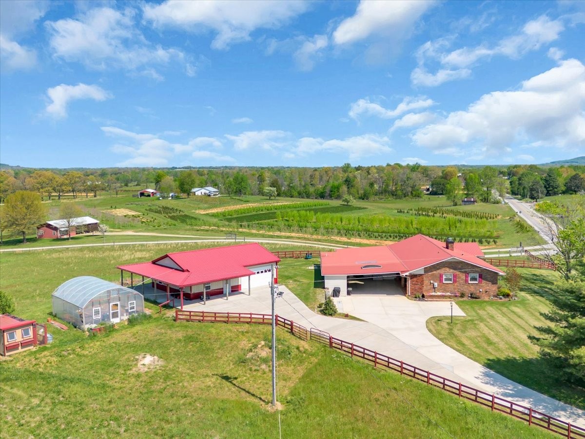 1435 Hennessee Bridge Road Rock Island, TN 38581 - Photo 6 of 79