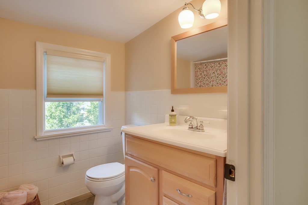 5 Watson Road Lexington, MA 02421 - Photo 25 of 30