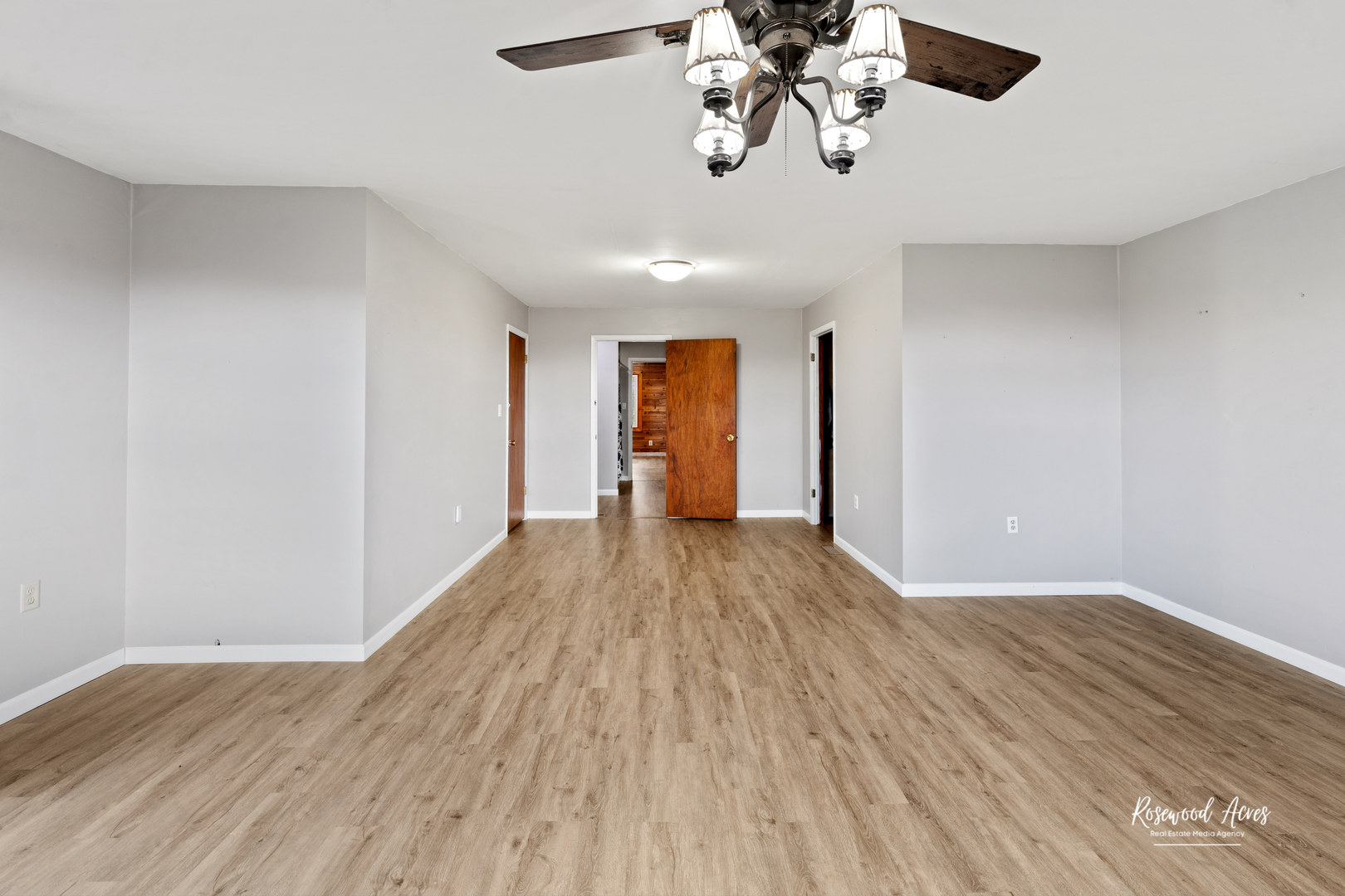 19663 North 3000 E Road Cullom, IL 60929 - Photo 8 of 18 a view of a room with wooden floor
