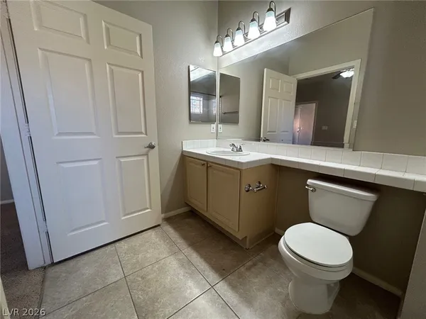 $1,495 | 5250 South Rainbow Boulevard, Unit 2137, Las Vegas, NV 89118