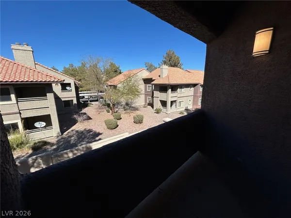 $1,495 | 5250 South Rainbow Boulevard, Unit 2137, Las Vegas, NV 89118