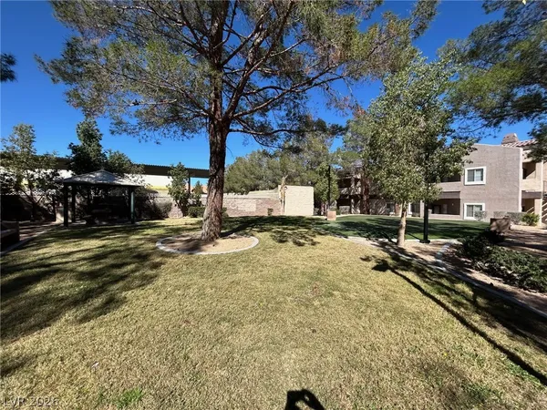 $1,495 | 5250 South Rainbow Boulevard, Unit 2137, Las Vegas, NV 89118