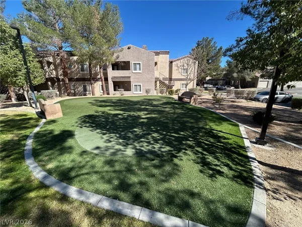 $1,495 | 5250 South Rainbow Boulevard, Unit 2137, Las Vegas, NV 89118