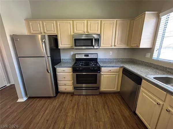 $1,495 | 5250 South Rainbow Boulevard, Unit 2137, Las Vegas, NV 89118