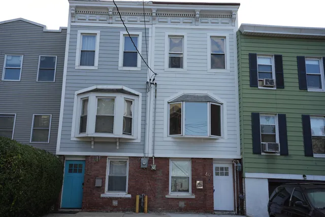 $3,900 | 40 Van Reypen Street, Jersey City, NJ 07306