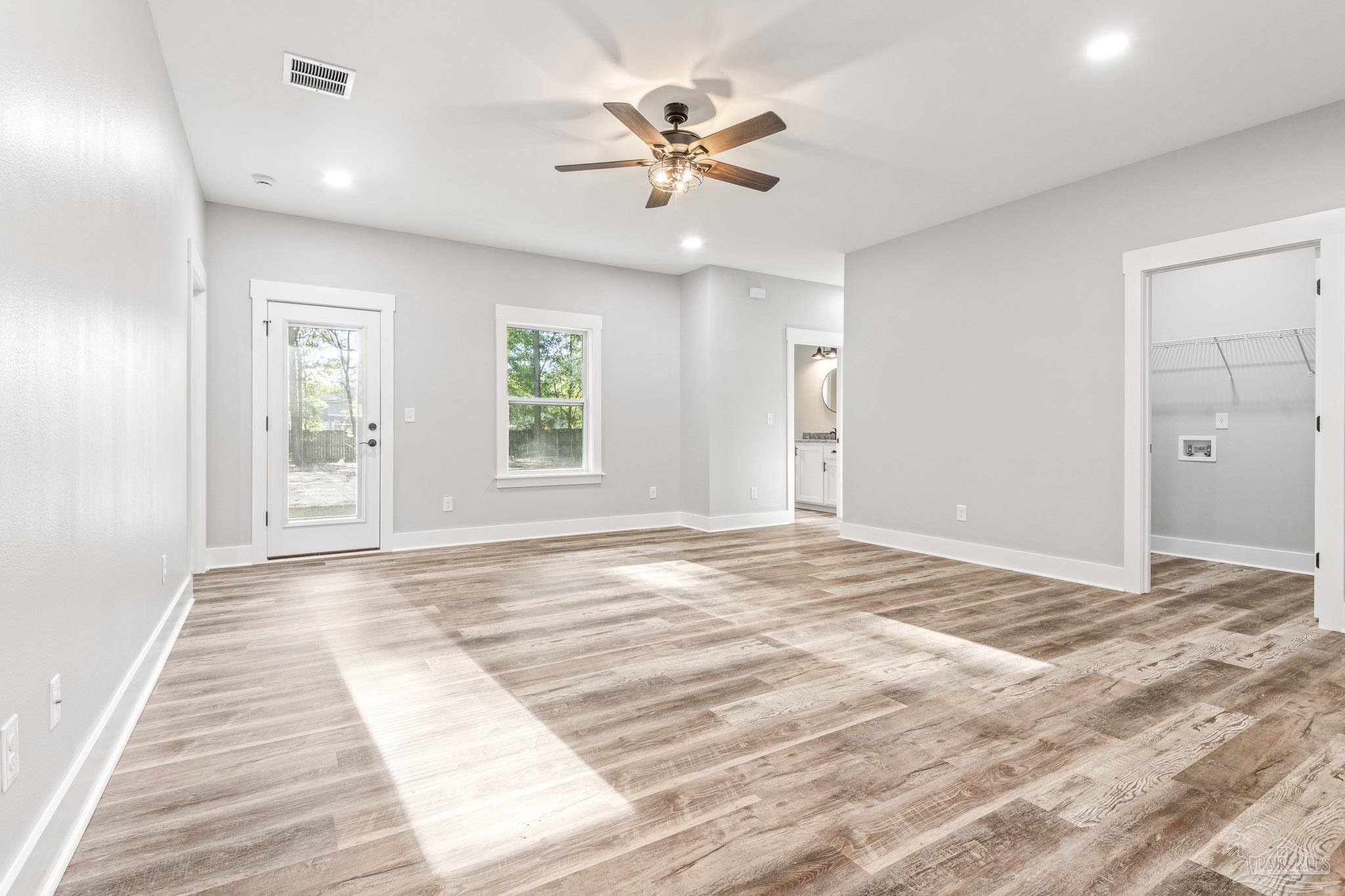 5704 Meadow Road Milton, FL 32583 - Photo 11 of 41 Gallery Image 11