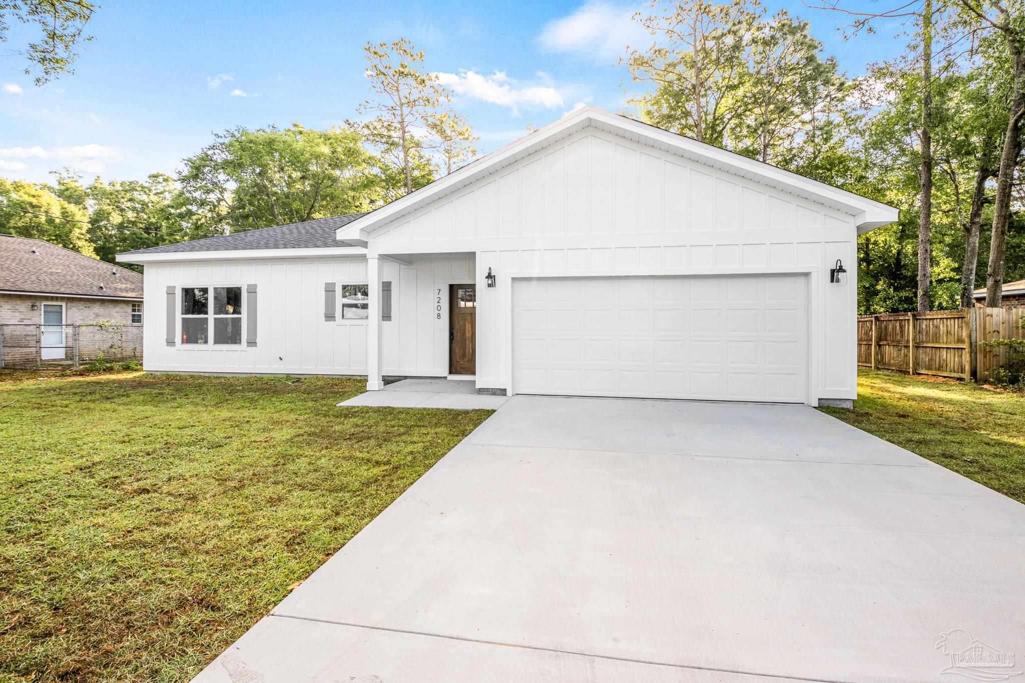 5704 Meadow Road Milton, FL 32583 - Photo 4 of 41 Gallery Image 4