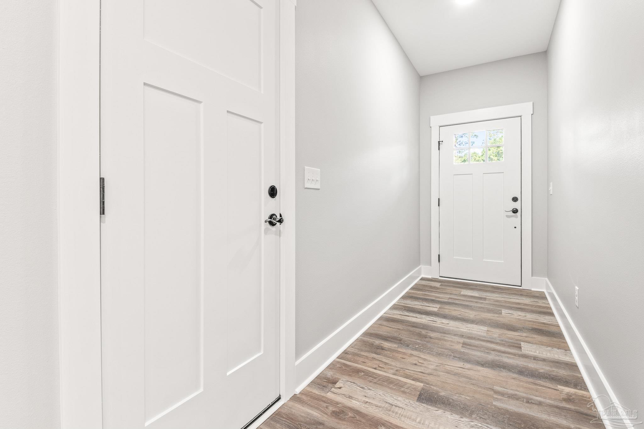 5704 Meadow Road Milton, FL 32583 - Photo 5 of 41 Gallery Image 5