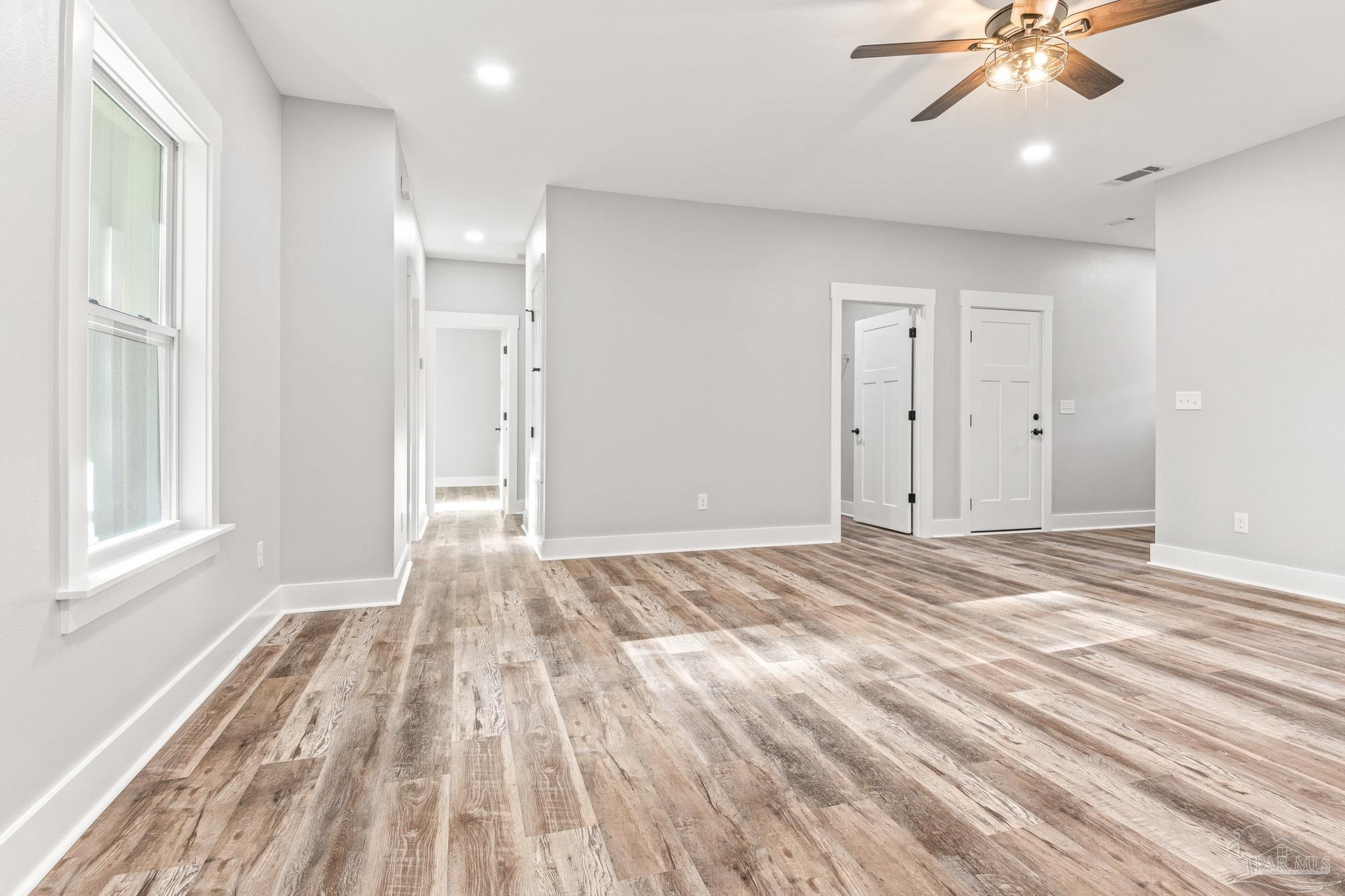 5704 Meadow Road Milton, FL 32583 - Photo 10 of 41 Gallery Image 10