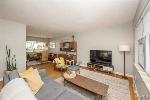 $450,000 | 8901 Larchwood Court, St. Louis, MO 63126
