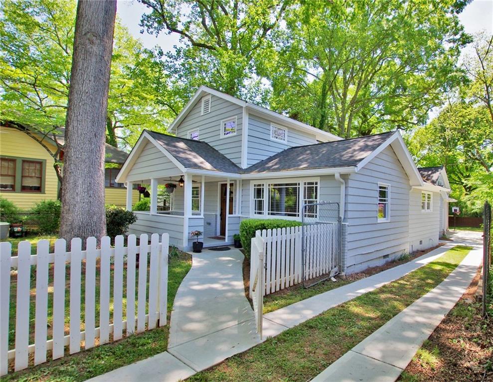 631 East Lake Drive Decatur, GA 30030 - Photo 1 of 1 Live in the Heart of Oakhurst Village. House on deep lot offers both privacy and the ability to be in the mist of everything that the area has to offer.