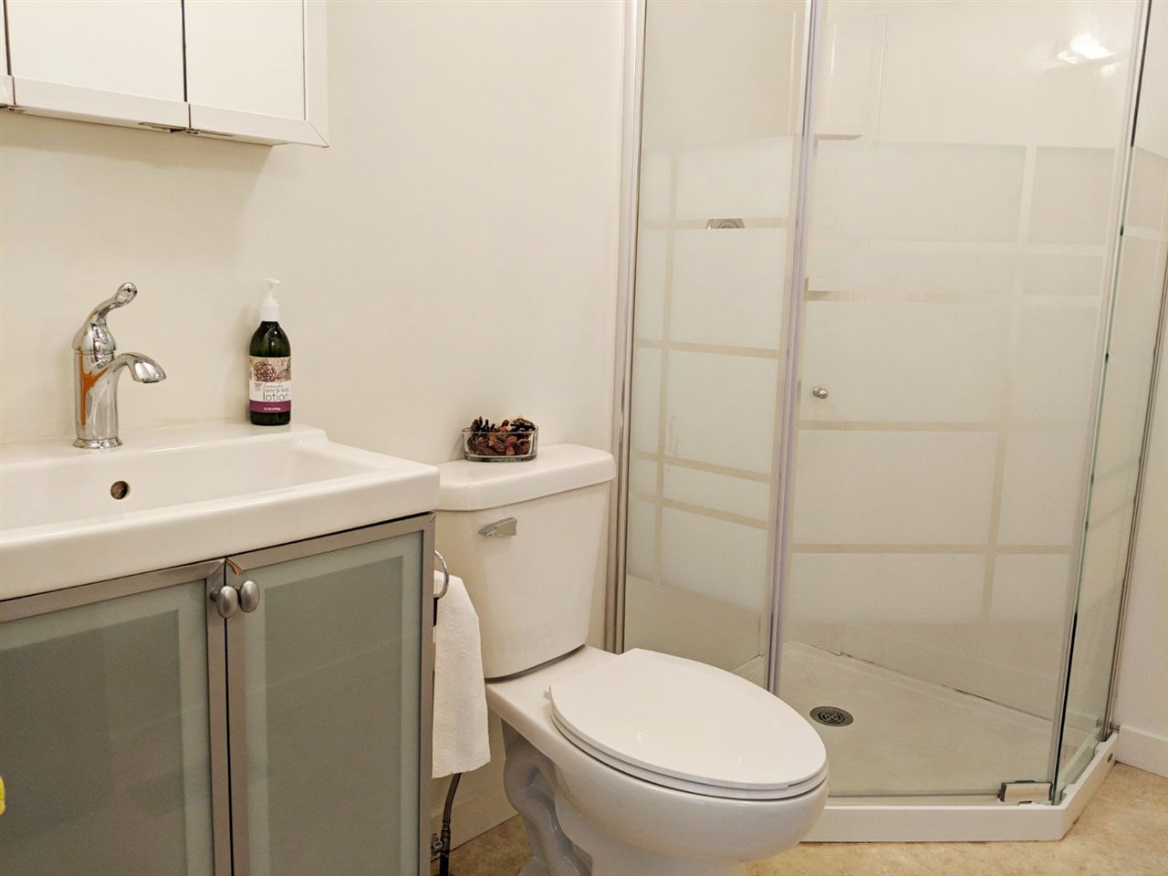 5549 South Handy Road Bloomington, IN 47401 - Photo 8 of 19